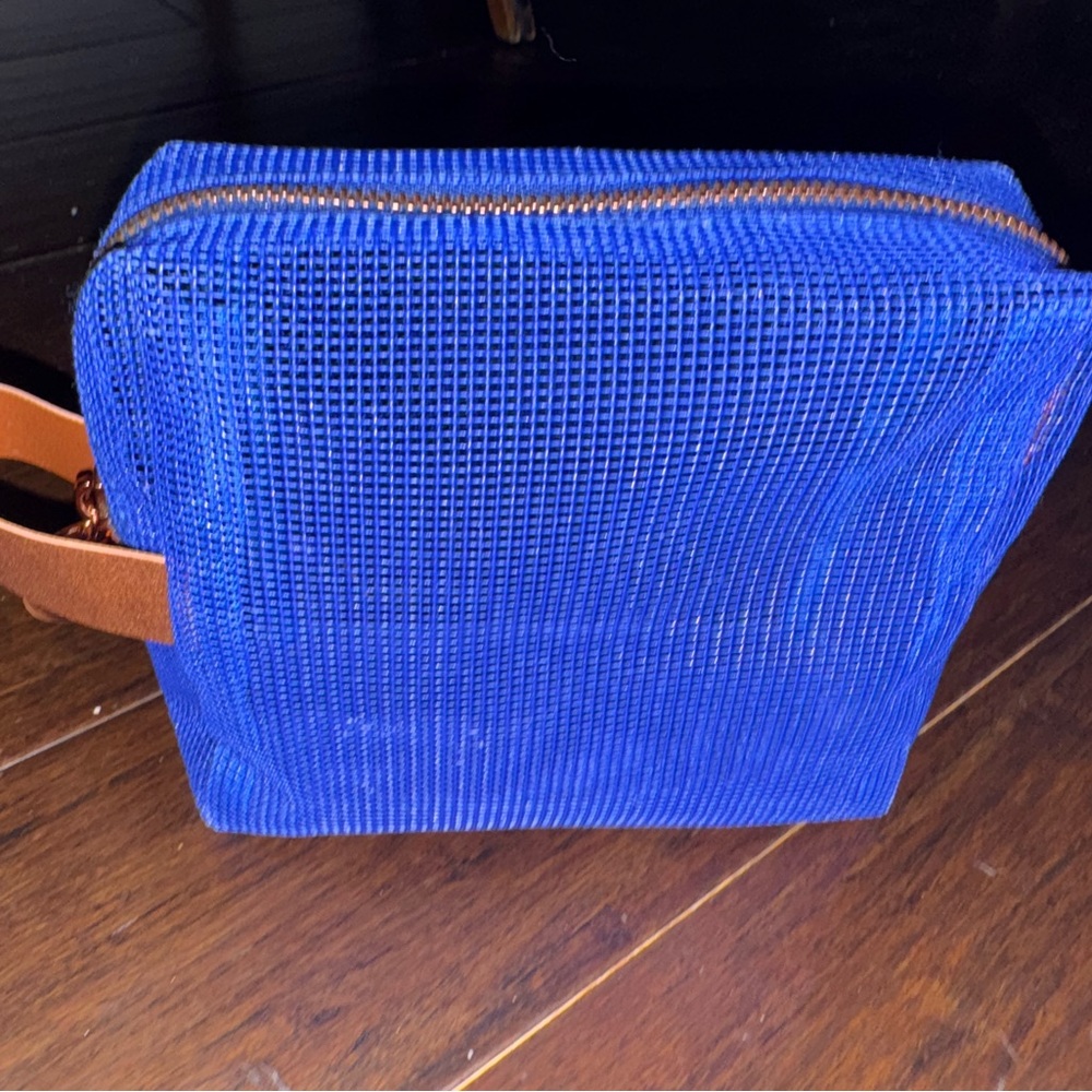 Augustinus Bader Blue Mesh Men's Toiletry Bag